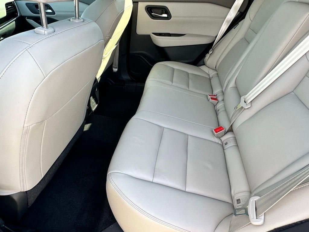Used 2023 Nissan Rogue SL w/ SL Premium Package AWD/4WD image 7
