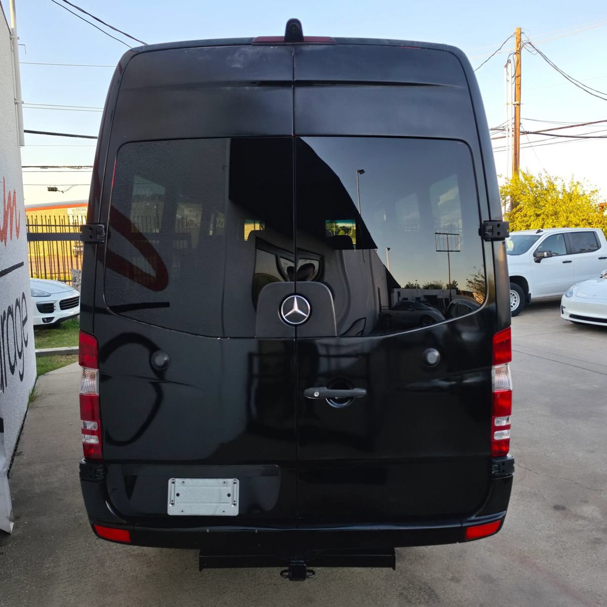 Used 2013 Mercedes-Benz Sprinter 2500 image 4
