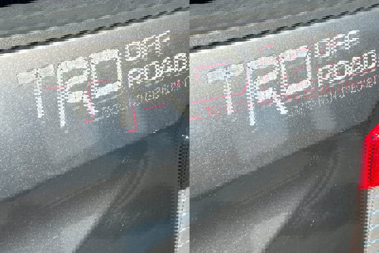 Used 2014 Toyota Tundra SR5 w/ SR5 Upgrade Package image 17