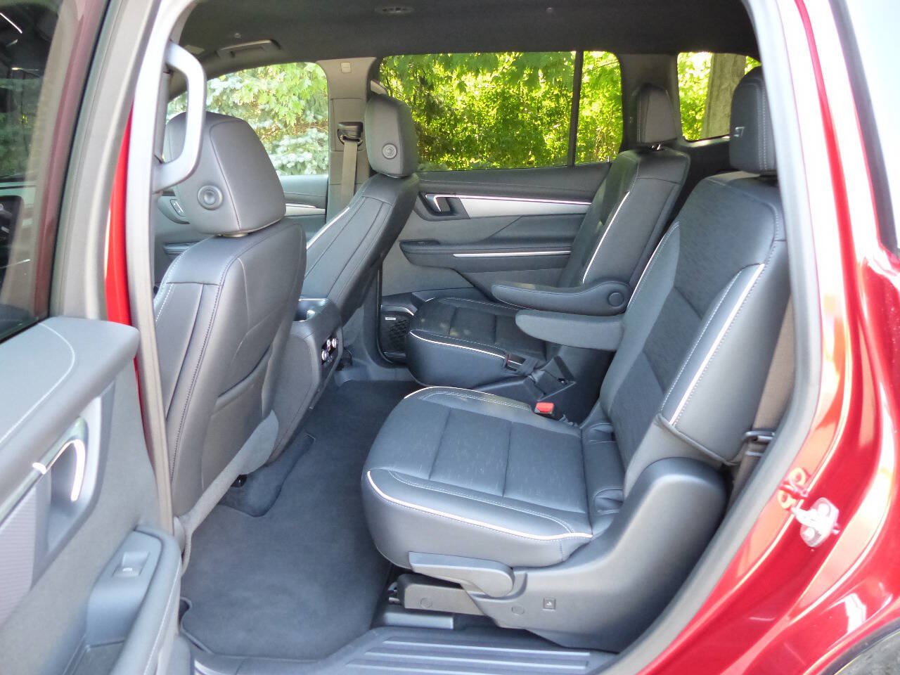Used 2025 Buick Enclave Sport Touring w/ Super Cruise Package AWD/4WD image 47