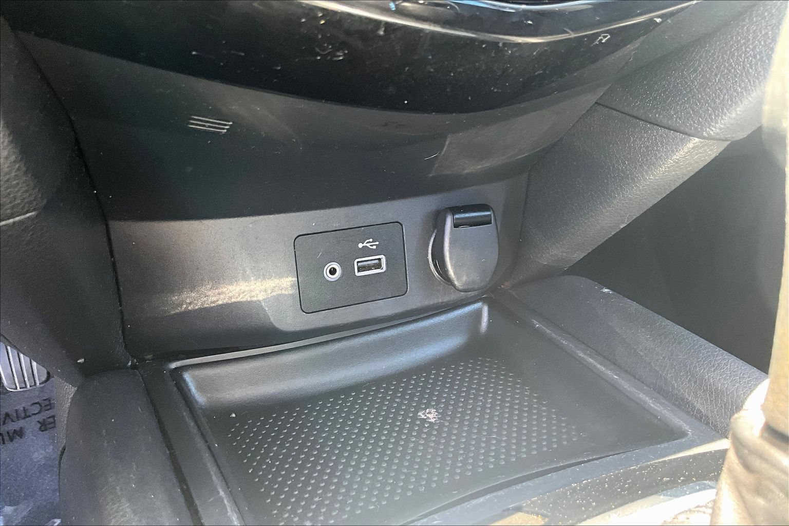 Used 2019 Nissan Rogue S AWD/4WD image 16