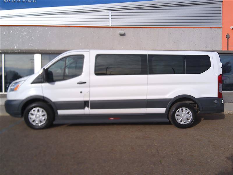 Used 2016 Ford Transit 350 XLT RWD image 2