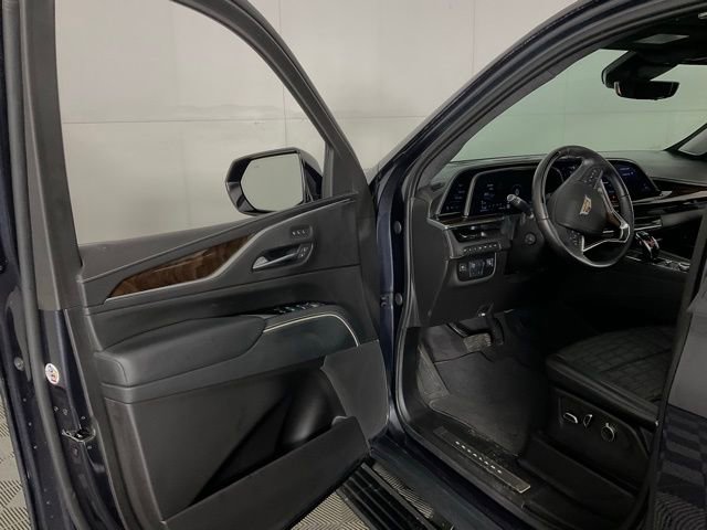 Certified 2023 Cadillac Escalade ESV Premium Luxury Platinum image 23