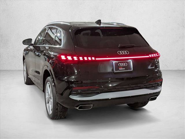 New 2025 Audi Q5 Premium Plus w/ Premium Plus AWD/4WD image 8