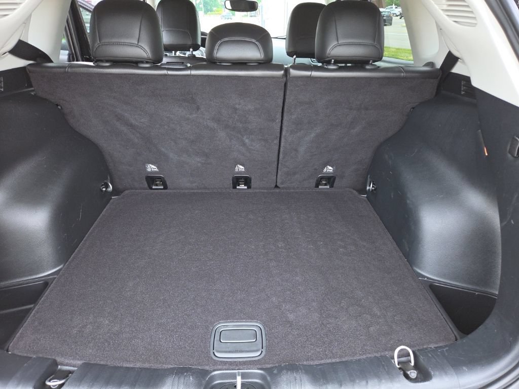 Certified 2018 Jeep Compass Latitude w/ Popular Equipment Group FWD image 18