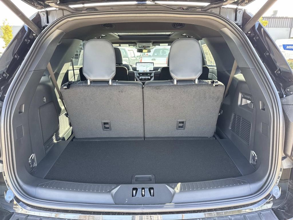 New 2026 Ford Explorer ST w/ Sun And Sound Package image 5