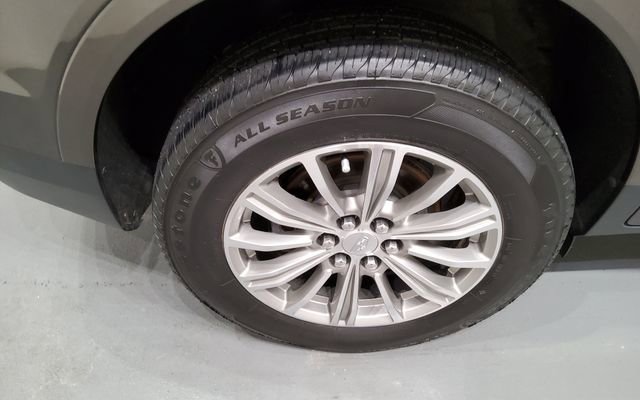 Used 2019 Cadillac XT5 Luxury image 29