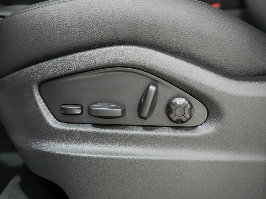 New 2026 Porsche Cayenne AWD/4WD image 24