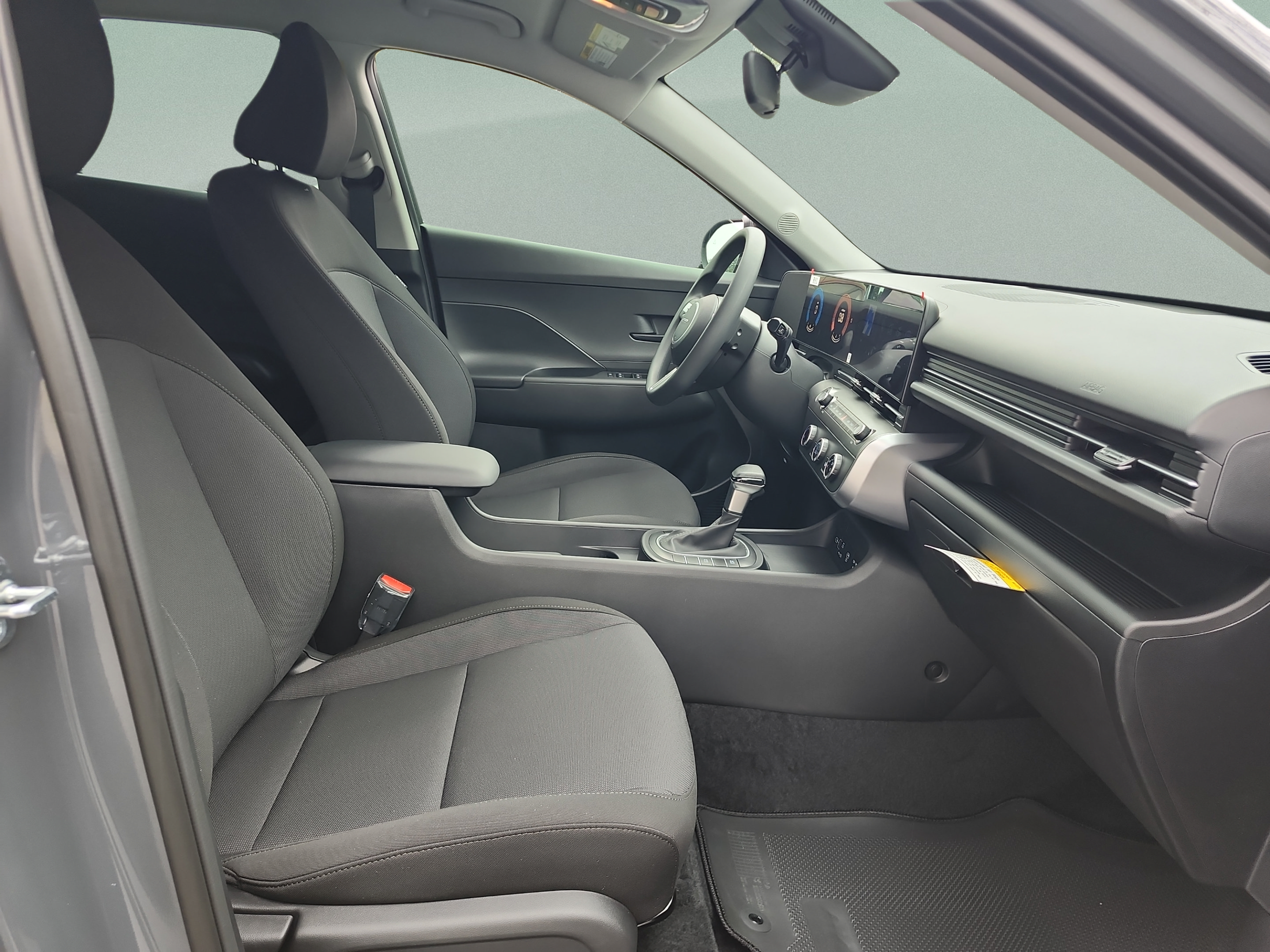 New 2027 Hyundai Kona SE FWD image 18