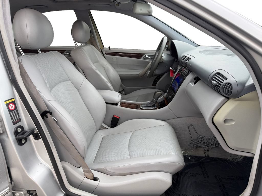 Used 2001 Mercedes-Benz C 320 Sedan image 17