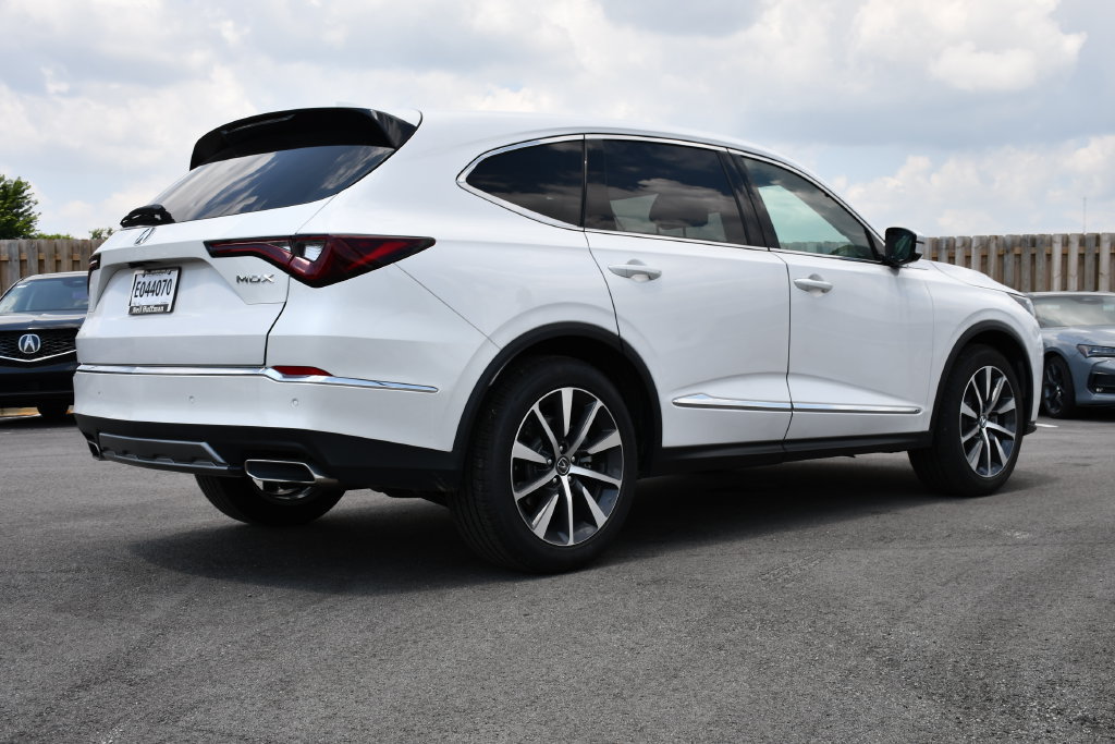Certified 2026 Acura MDX w/ Technology Package FWD image 7