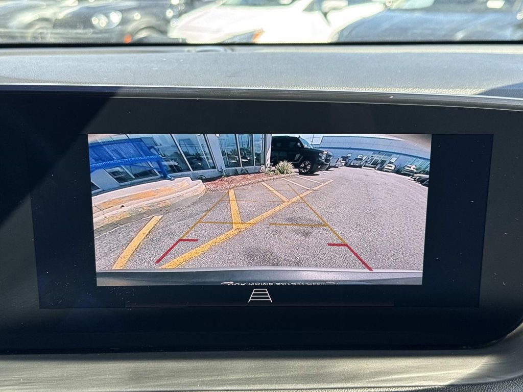 Used 2025 Buick Encore GX Preferred AWD/4WD image 27