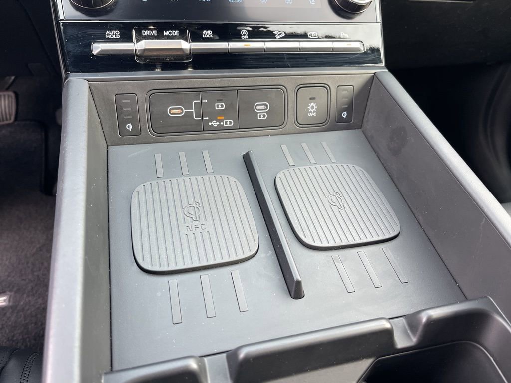 Used 2025 Hyundai Santa Fe Calligraphy image 14