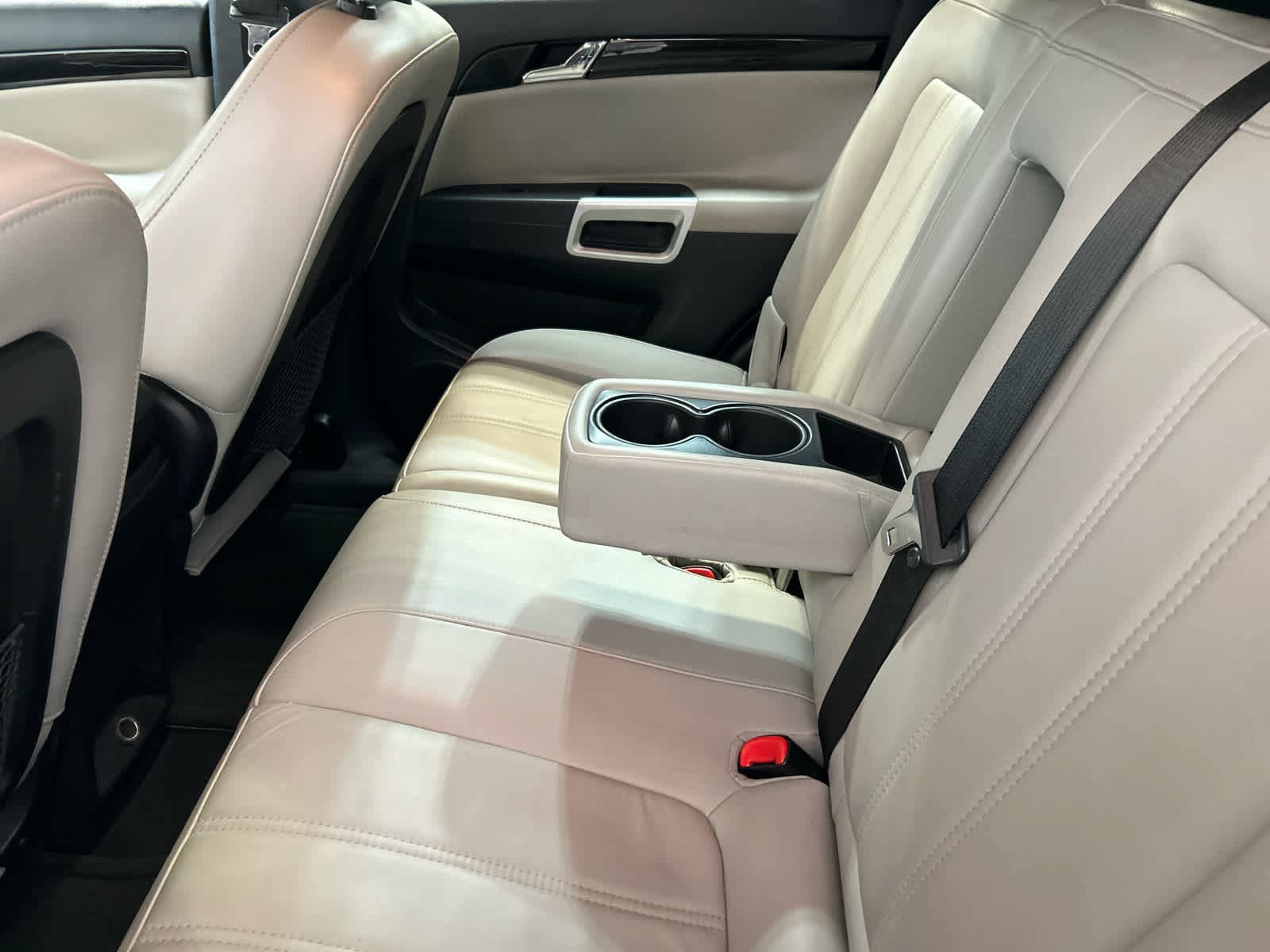 Used 2014 Chevrolet Captiva Sport LTZ FWD image 9