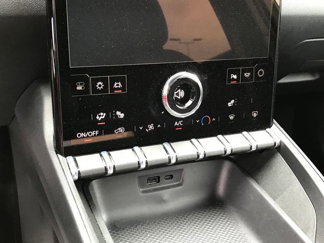 Certified 2026 GMC Terrain Elevation AWD/4WD image 13