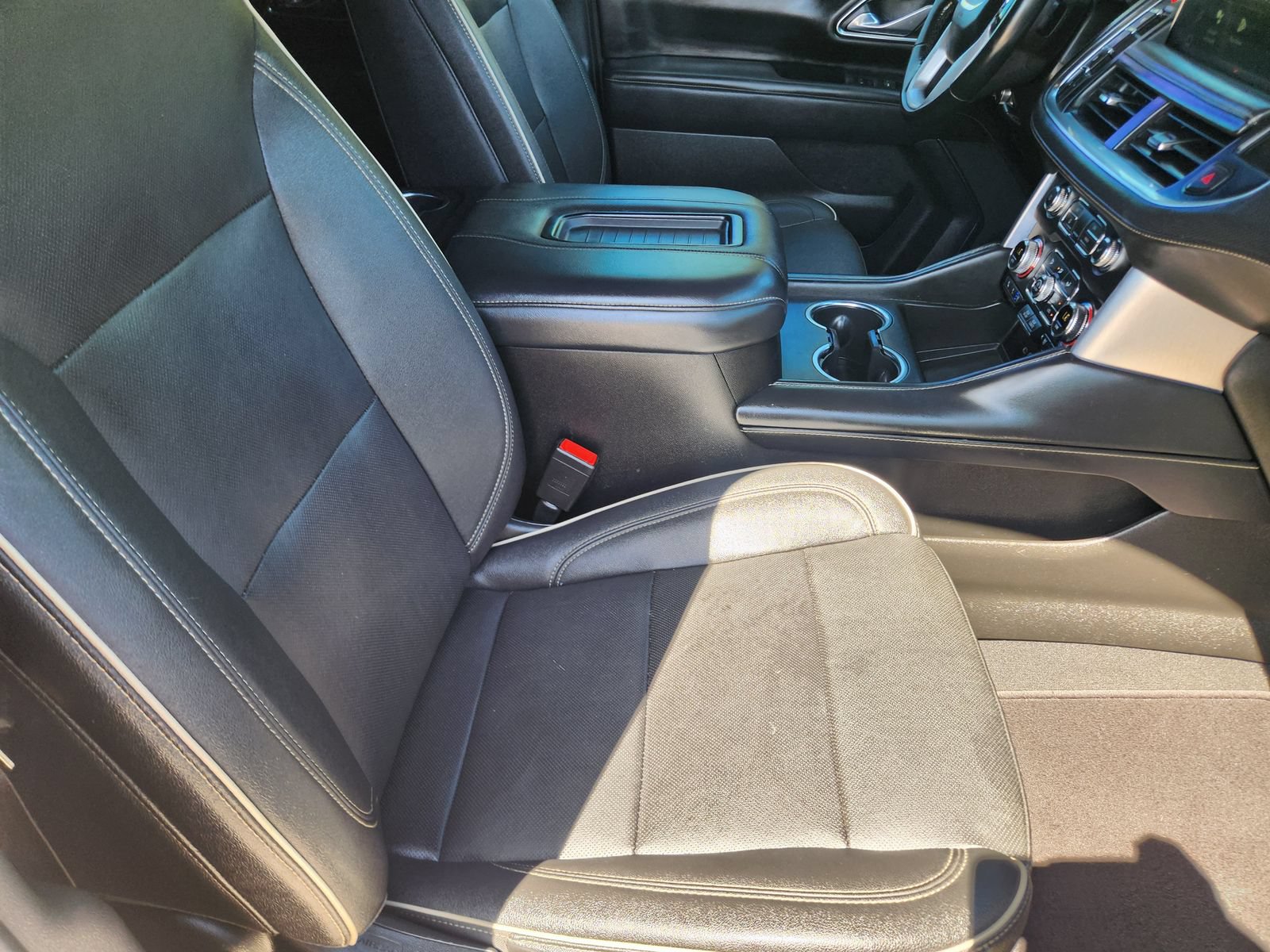 Certified 2023 GMC Yukon SLT RWD image 16