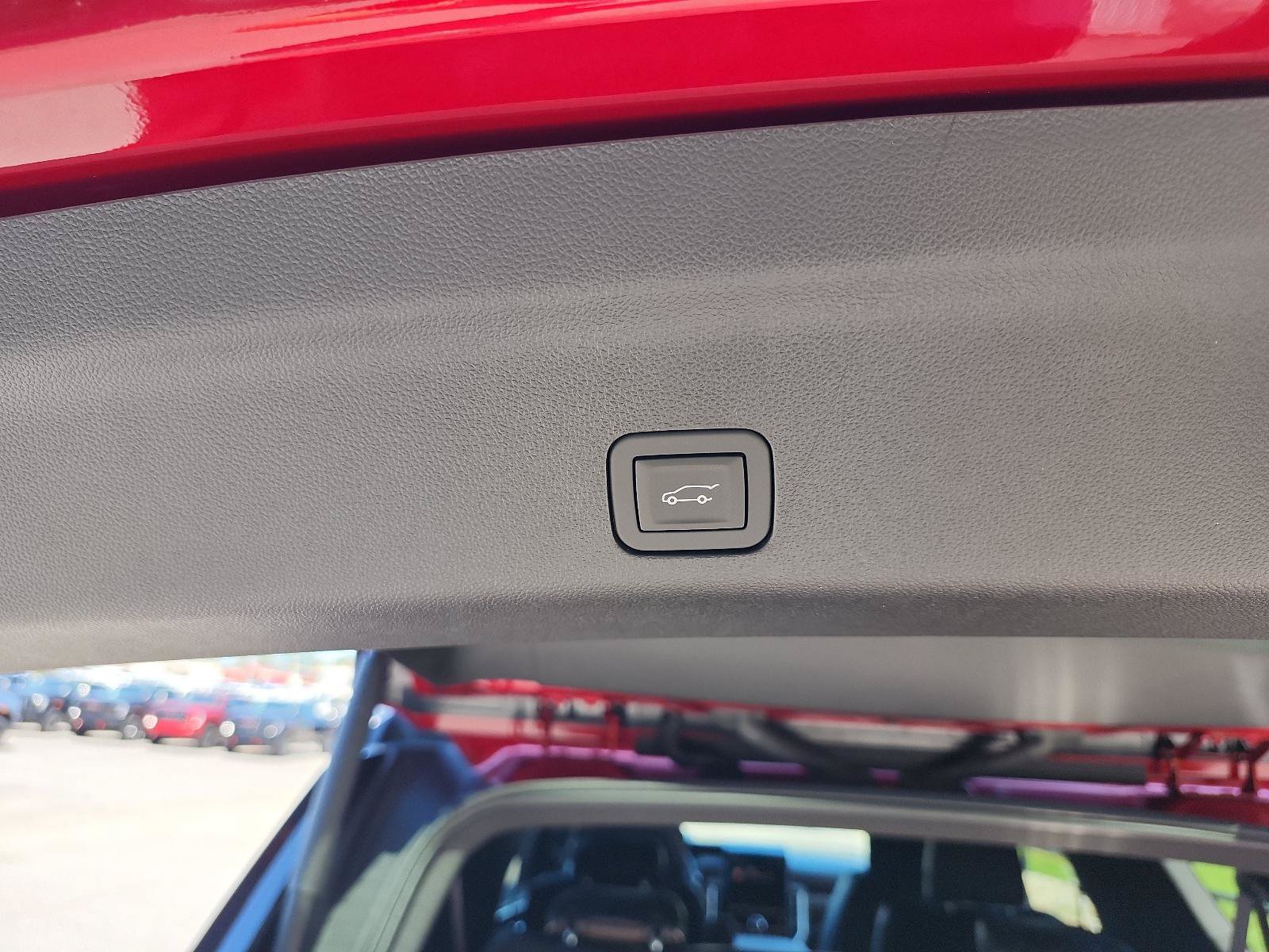 New 2026 GMC Yukon XL Denali Ultimate AWD/4WD image 10