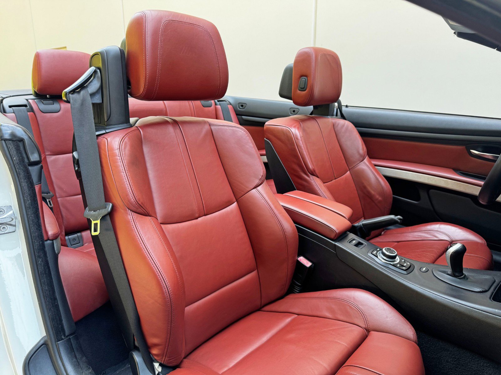 Used 2011 BMW M3 Convertible image 36