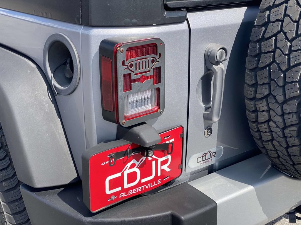 Used 2013 Jeep Wrangler Sport AWD/4WD image 42