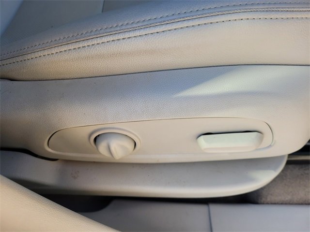 Used 2019 GMC Terrain Denali w/ Advanced Safety Package image 16