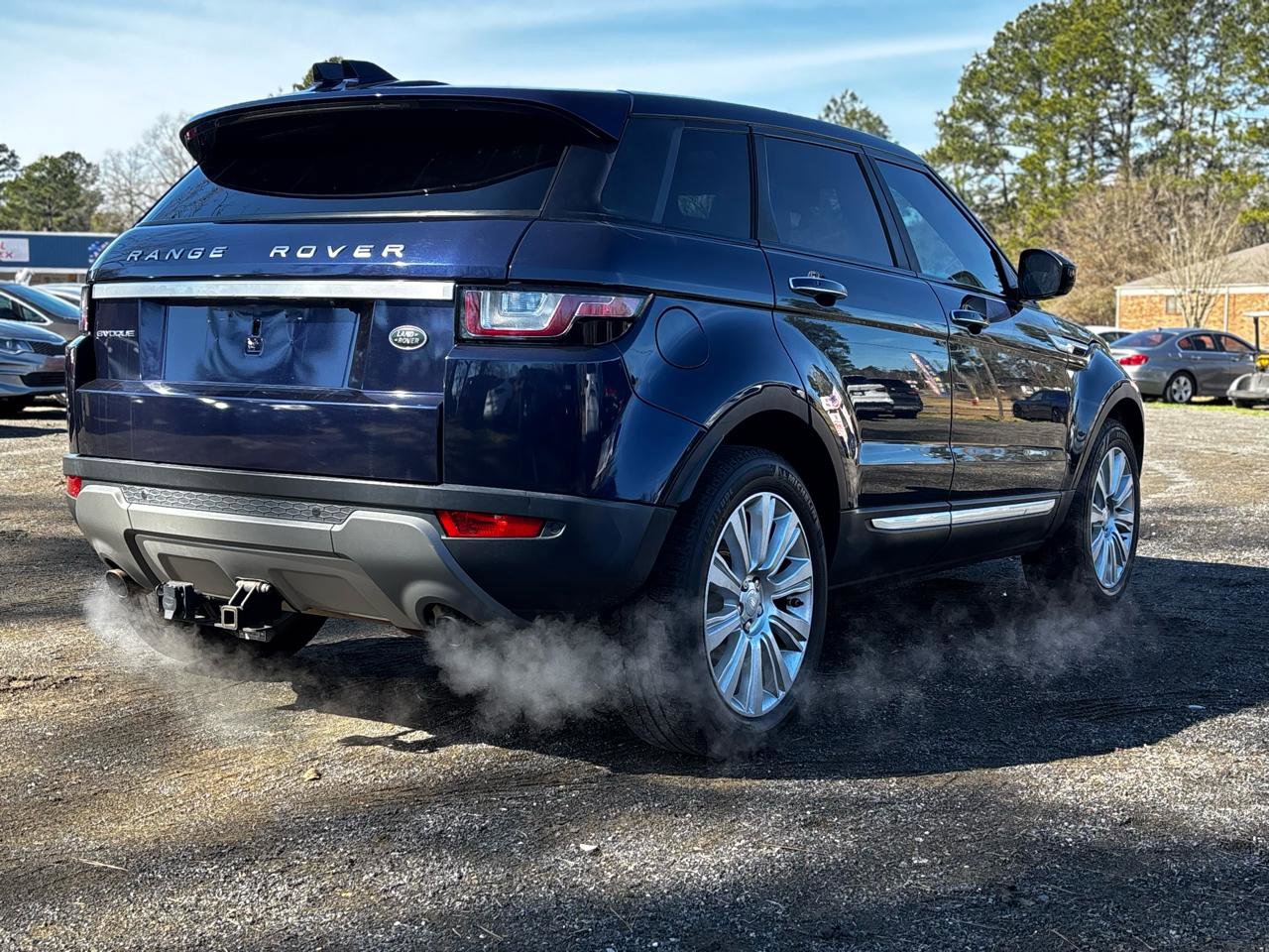 Used 2017 Land Rover Range Rover Evoque HSE AWD/4WD image 2