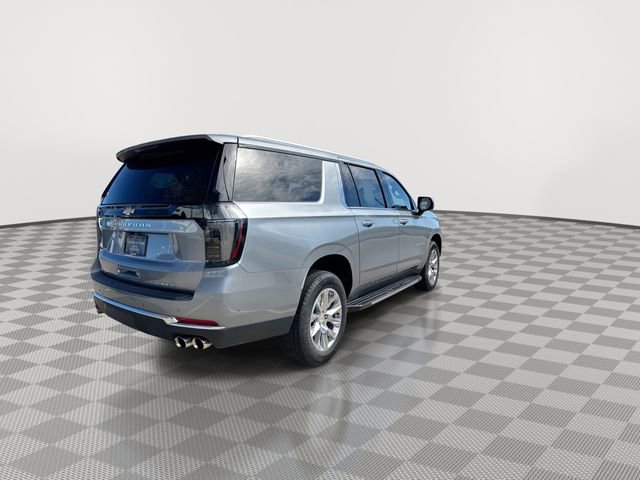 Used 2025 Chevrolet Suburban Premier image 9
