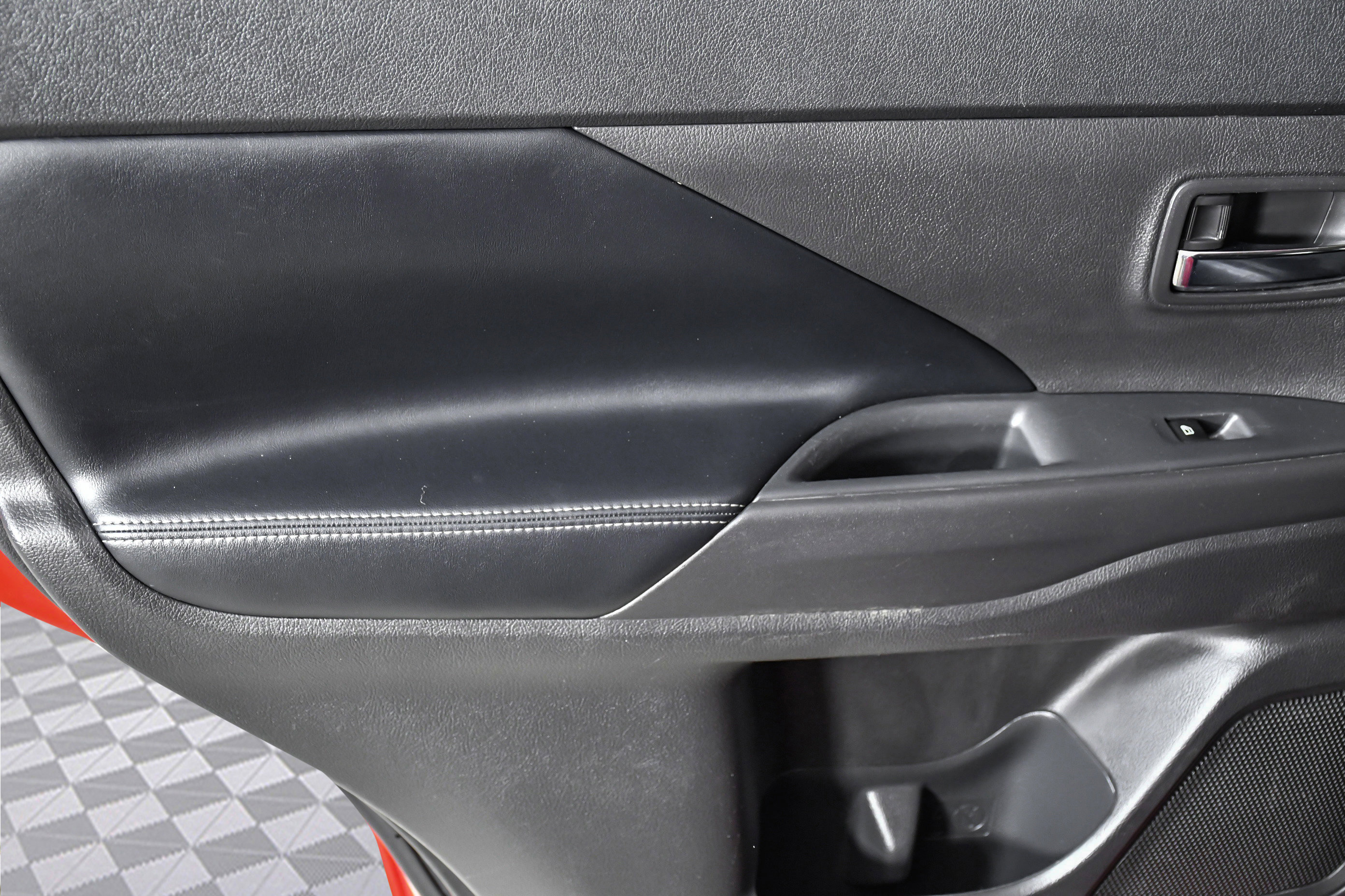 Used 2019 Mitsubishi Outlander LE image 23