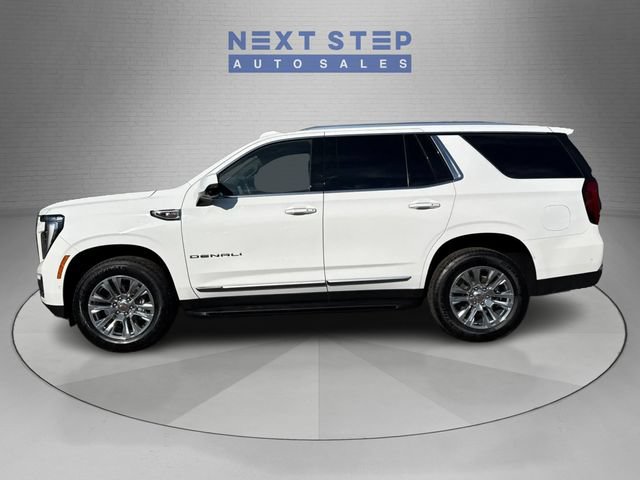 Used 2025 GMC Yukon Denali AWD/4WD image 4