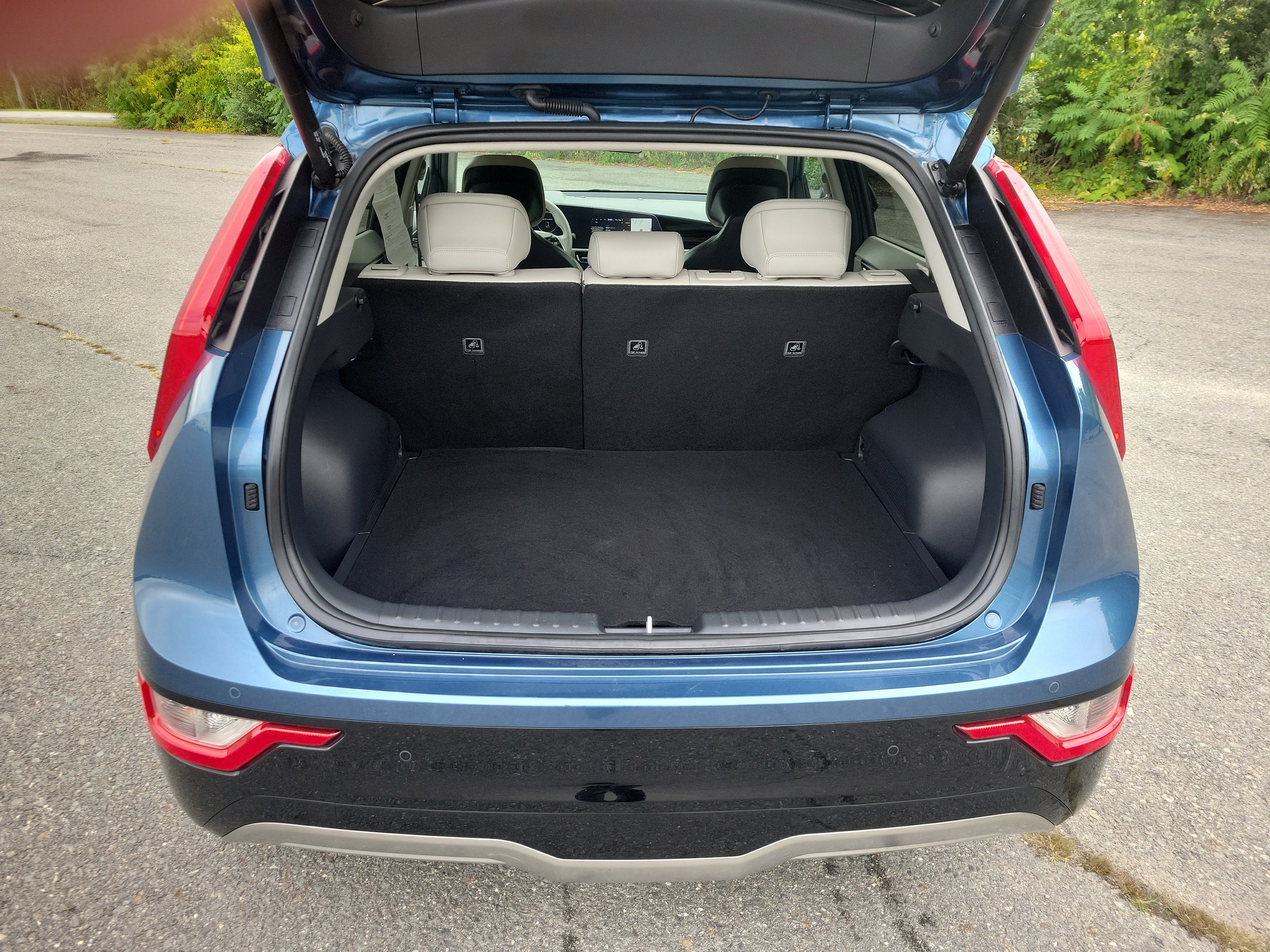 Used 2023 Kia Niro Wind w/ Wind Preserve Package FWD image 17