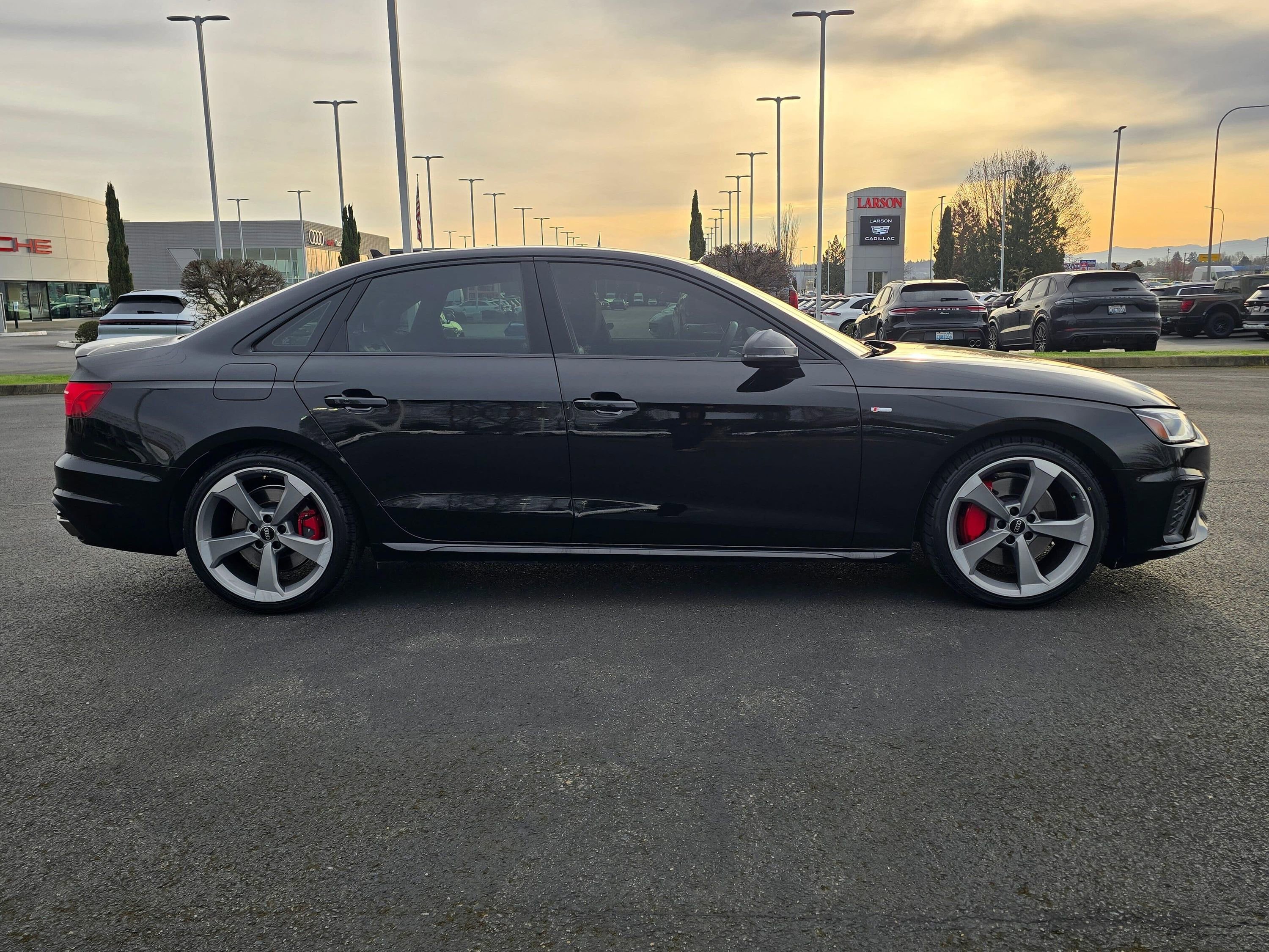 Used 2023 Audi A4 2.0T Premium Plus w/ Premium Plus Package AWD/4WD image 6