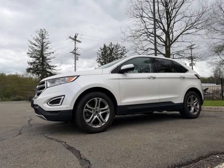 Used 2016 Ford Edge Titanium w/ Equipment Group 302A AWD/4WD image 7