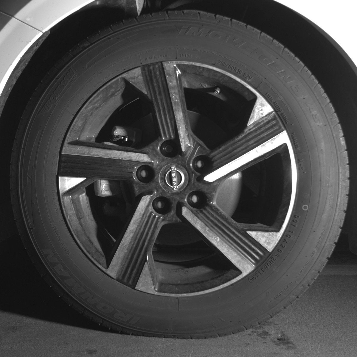 Used 2025 Nissan Sentra SV image 12