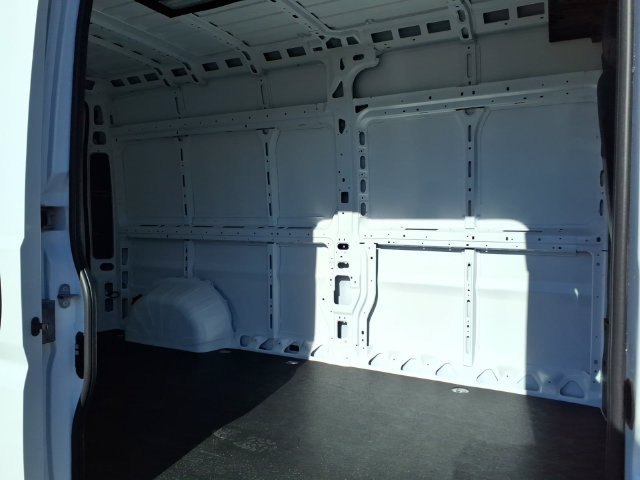 New 2027 RAM ProMaster 2500 w/ Convenience Group FWD image 28