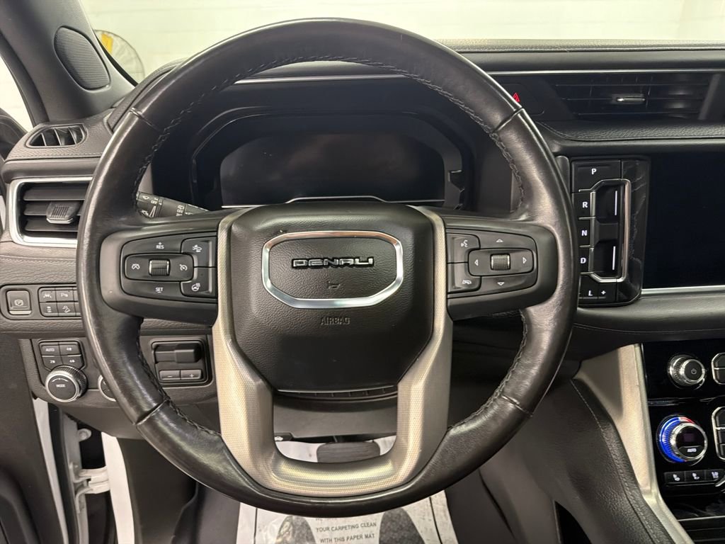 Used 2022 GMC Yukon Denali w/ Denali Premium Package image 19