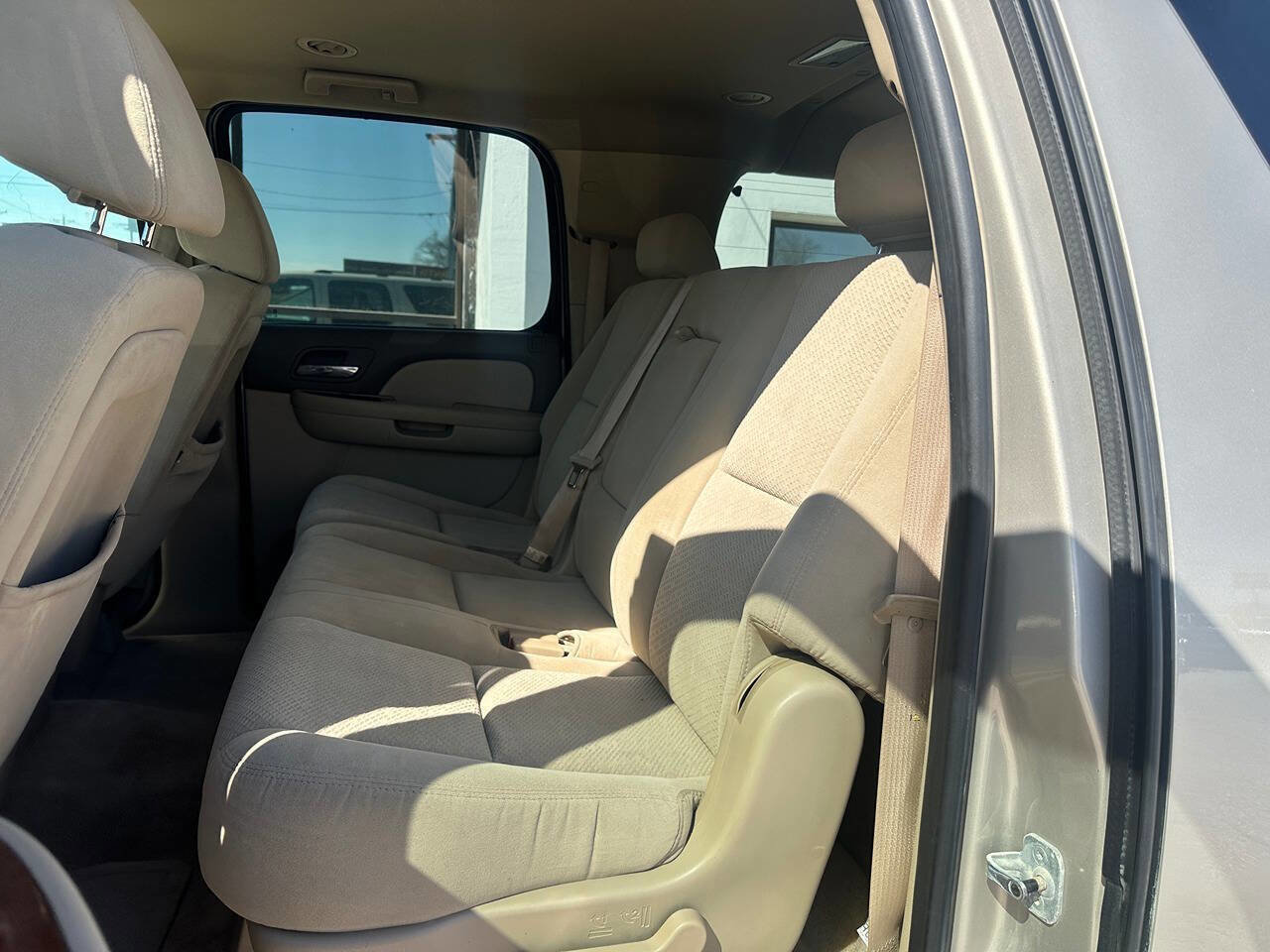 Used 2007 GMC Yukon XL SLE image 23