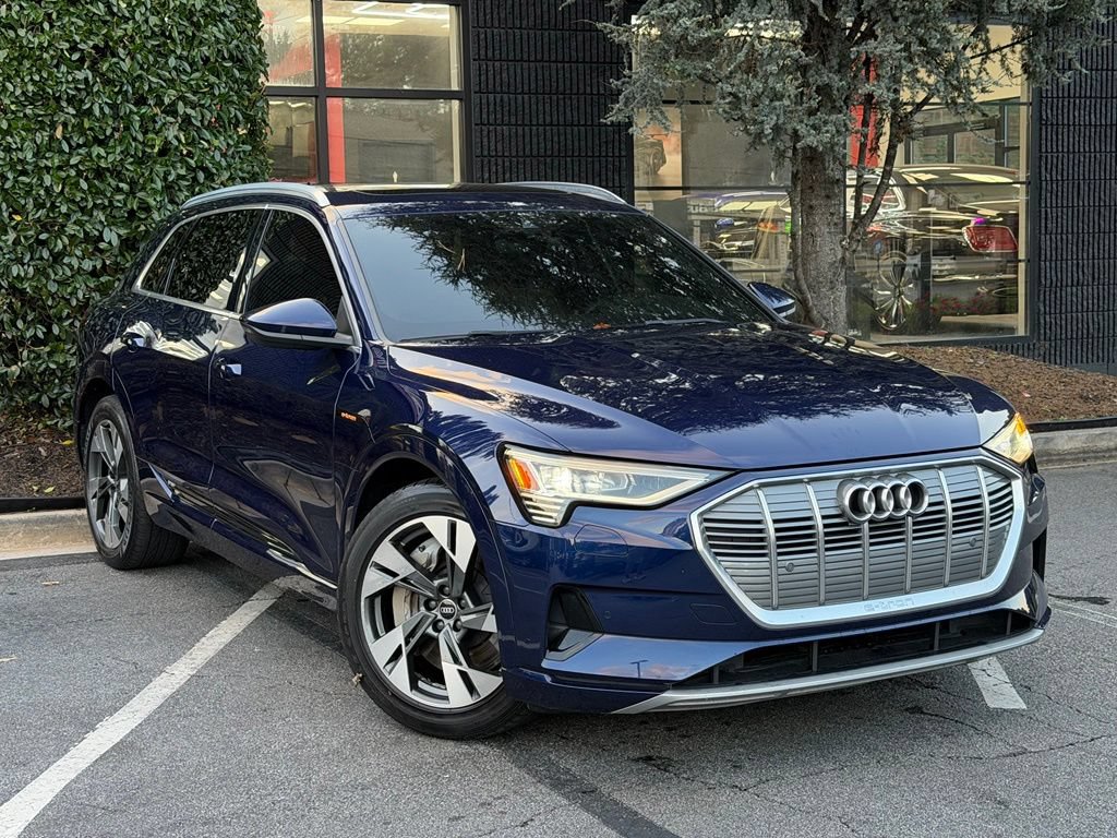 Used 2022 Audi e-tron Premium AWD/4WD image 7