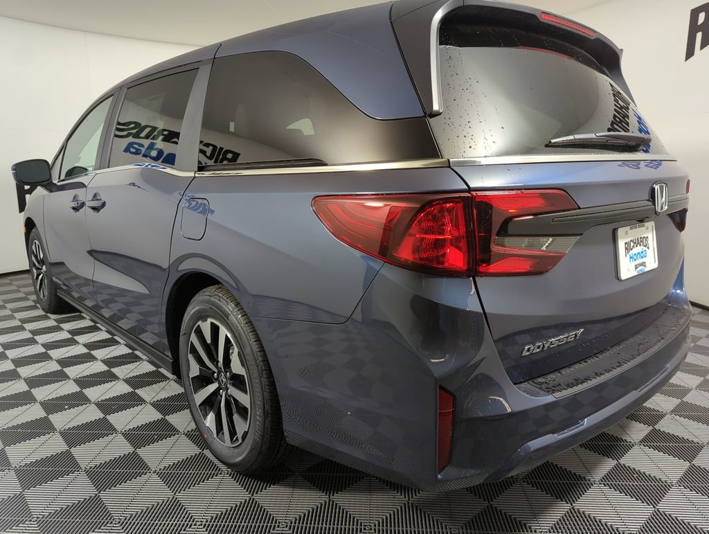 New 2026 Honda Odyssey EX-L image 3