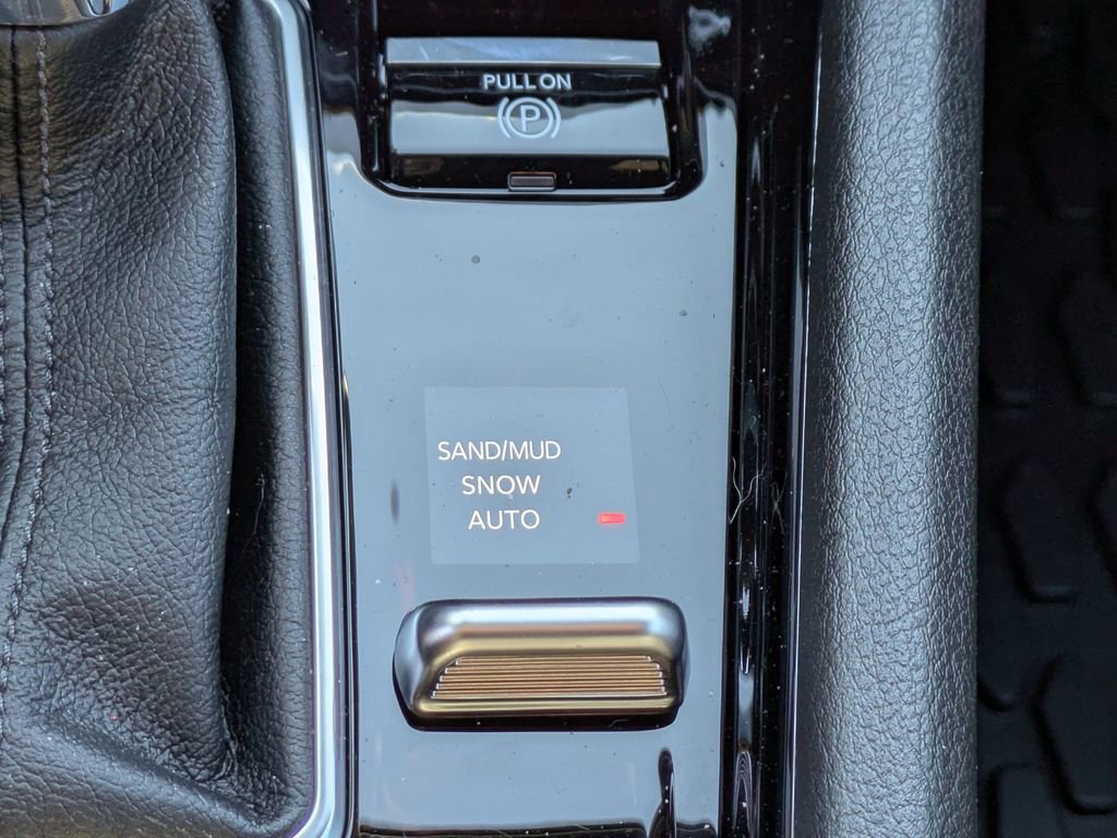 Used 2026 Jeep Compass Latitude image 23