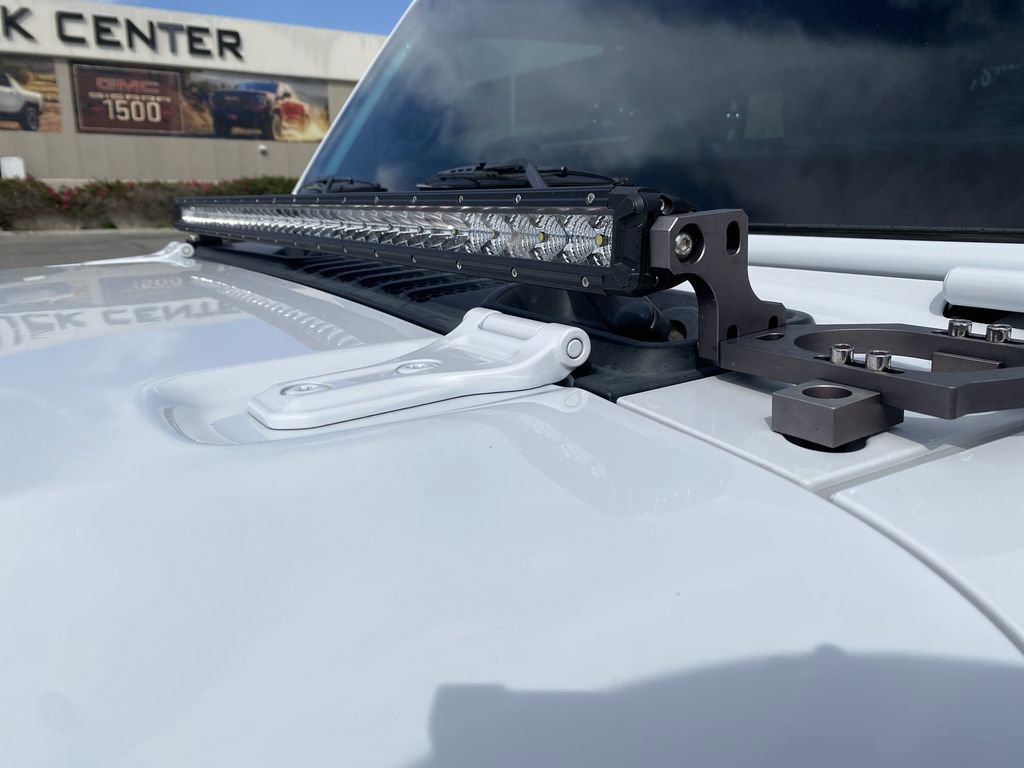 Used 2024 Jeep Gladiator Sport image 36