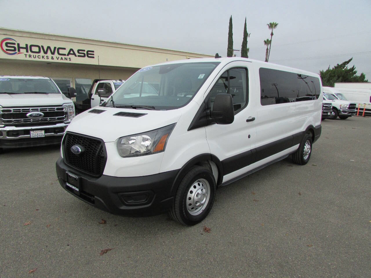 Used 2023 Ford Transit 350 XL image 4