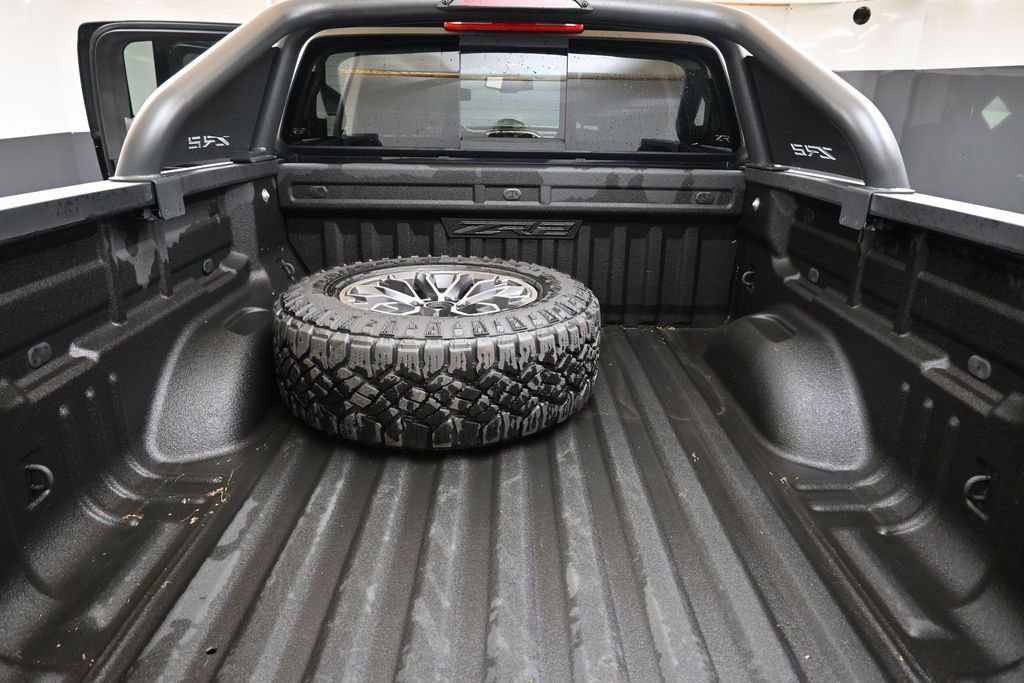 Used 2022 Chevrolet Colorado ZR2 AWD/4WD image 19