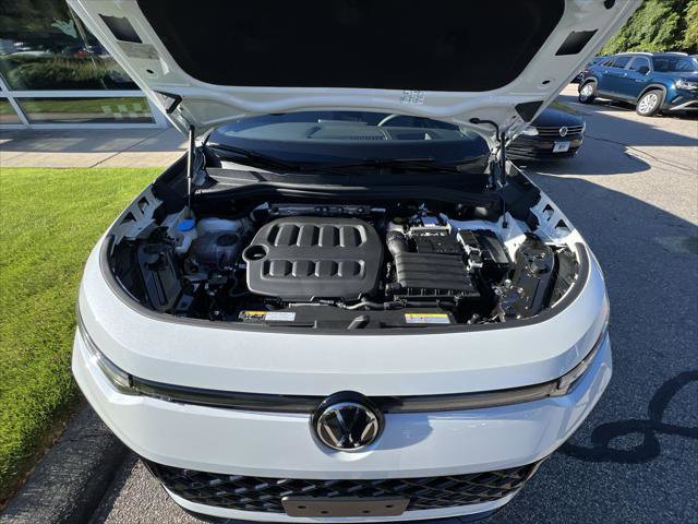 New 2025 Volkswagen Tiguan SE R-Line image 25