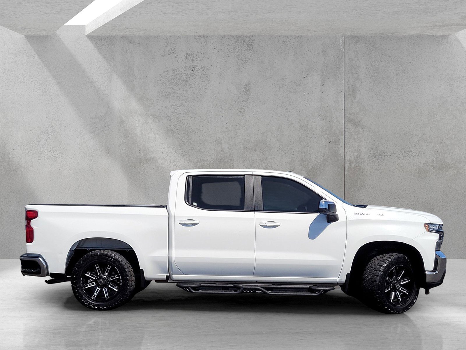 Used 2019 Chevrolet Silverado 1500 LT w/ All-Star Edition RWD image 3