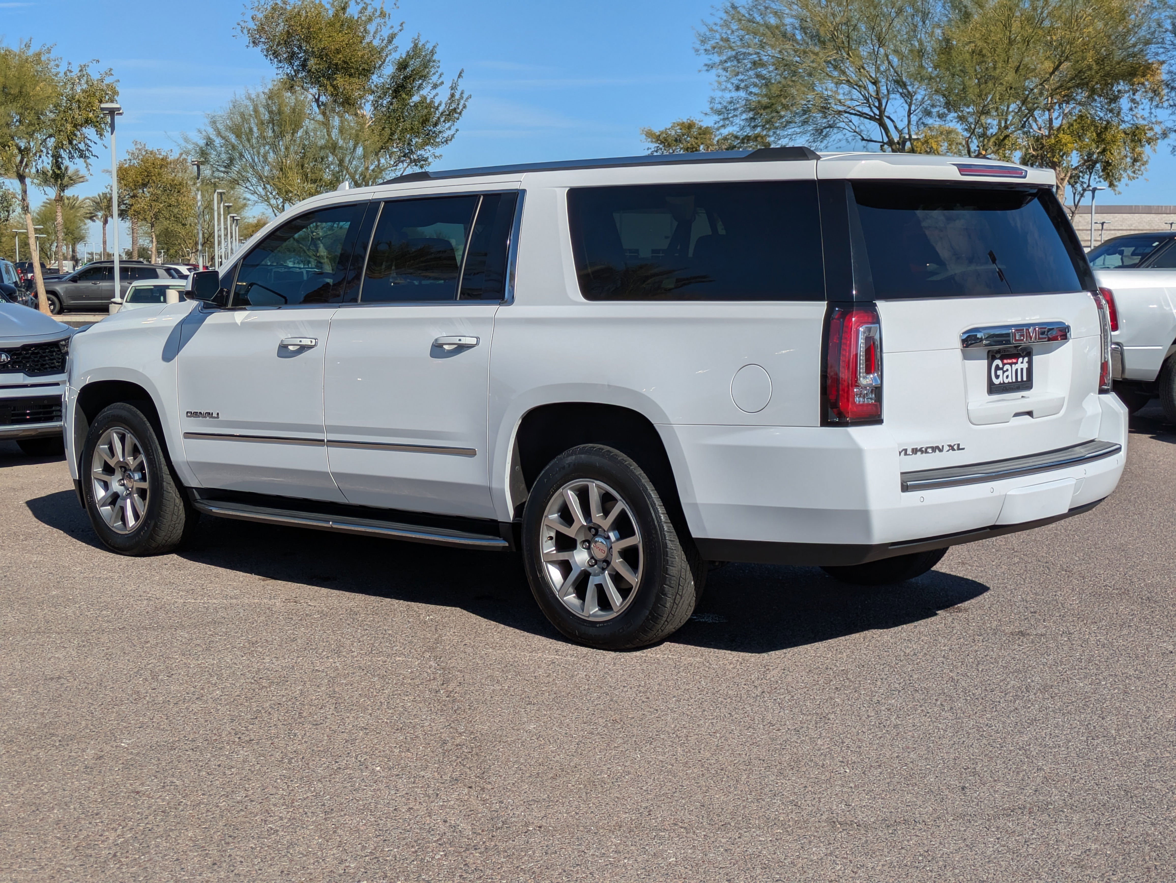 Used 2020 GMC Yukon XL Denali w/ Open Road Package image 5
