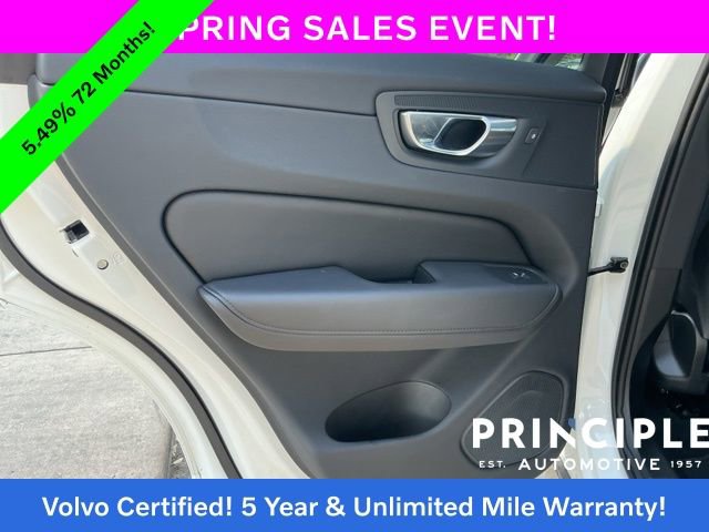 Certified 2025 Volvo XC60 B5 Core image 31