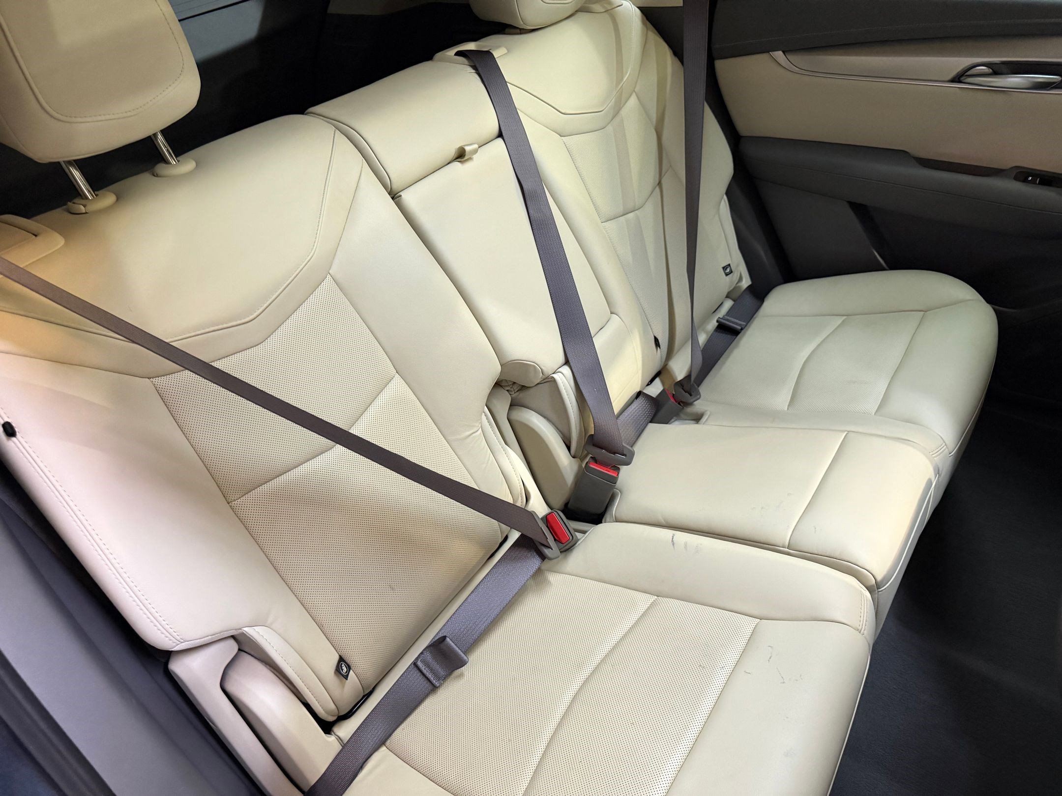 Used 2020 Cadillac XT5 Premium Luxury FWD image 46