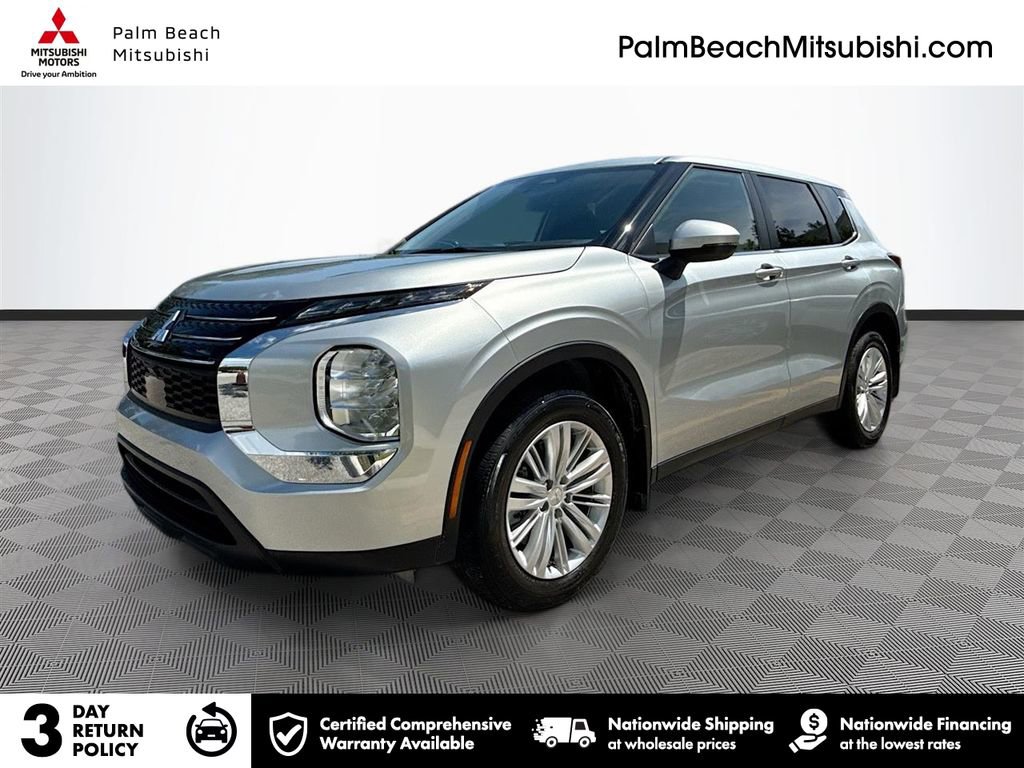 Used 2024 Mitsubishi Outlander ES FWD image 1