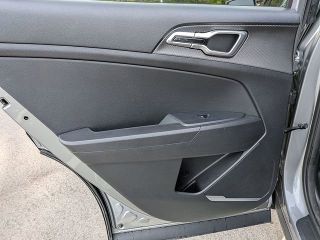 Used 2025 Kia Sportage LX FWD image 20