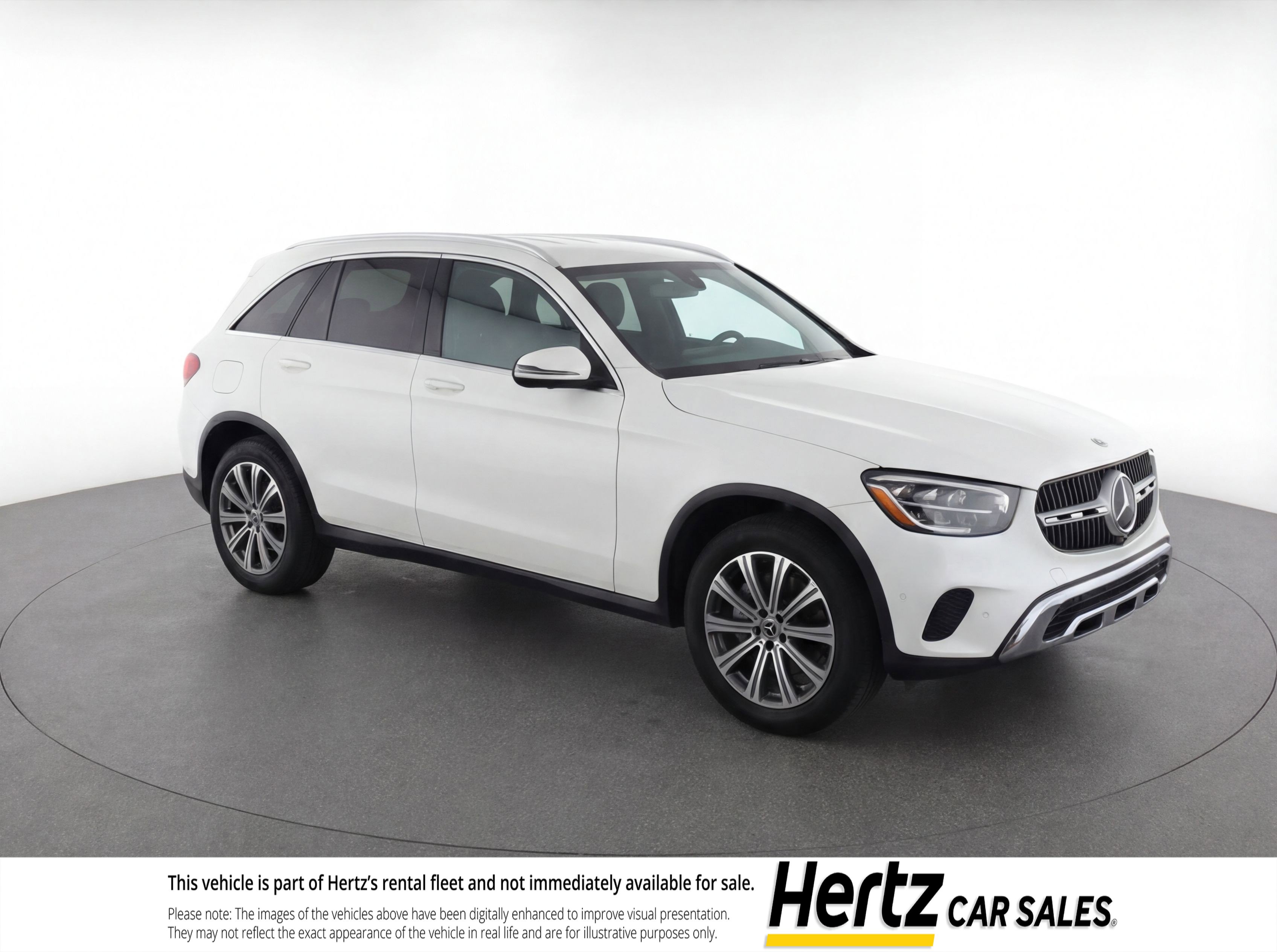 Used 2024 Mercedes-Benz GLC 300 4MATIC image 1