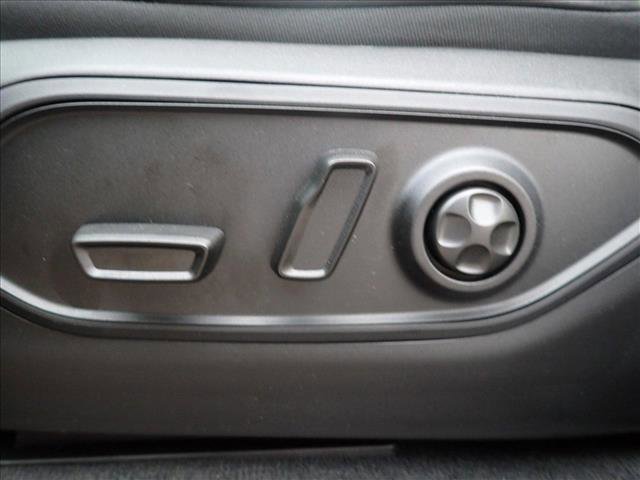 New 2025 Jeep Grand Cherokee L Altitude image 13